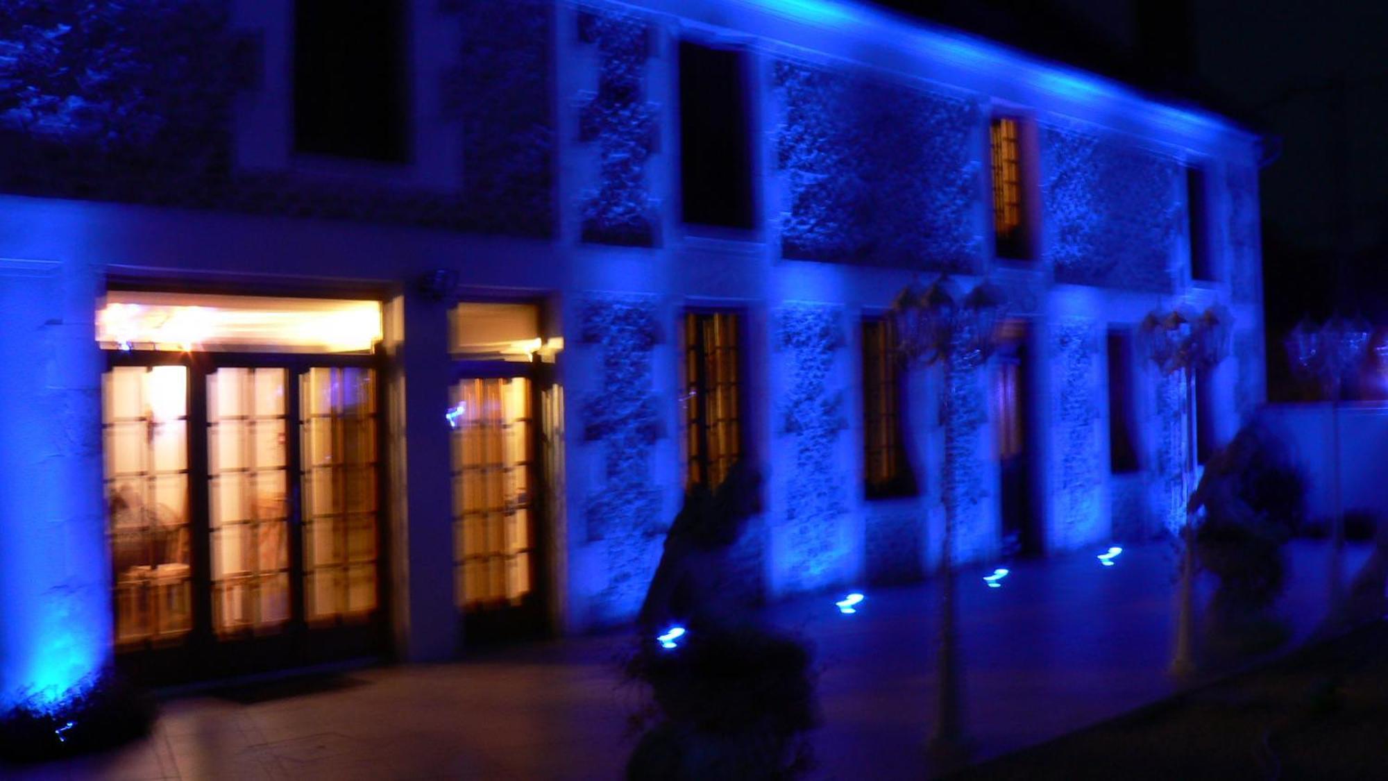 Le Manoir Des Chapelles Bed and Breakfast Venoy Eksteriør billede