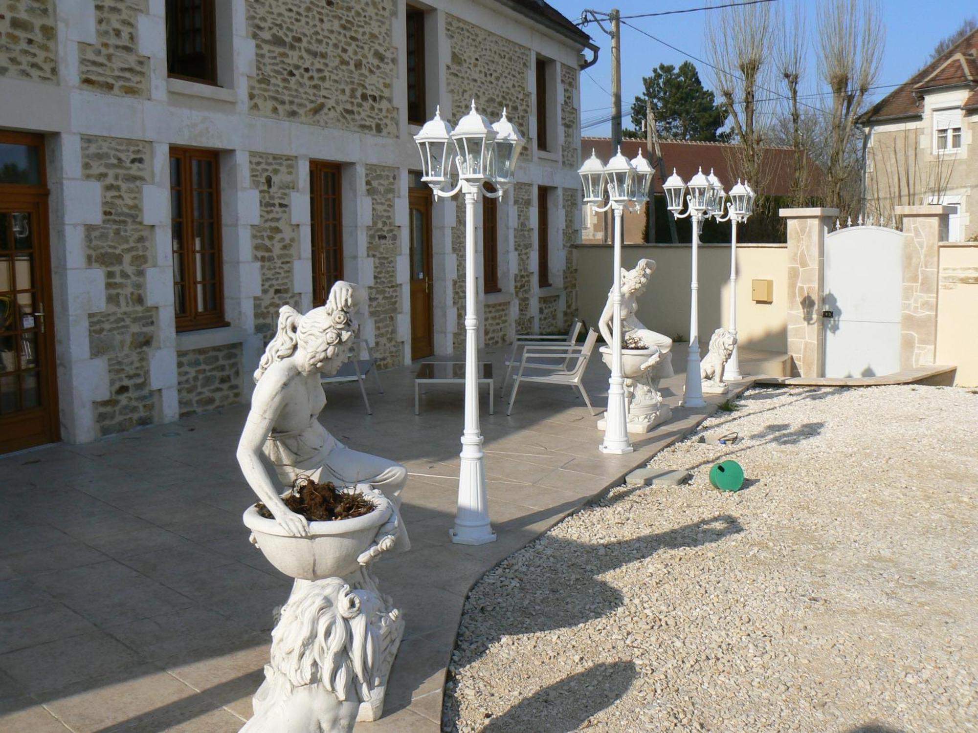 Le Manoir Des Chapelles Bed and Breakfast Venoy Eksteriør billede